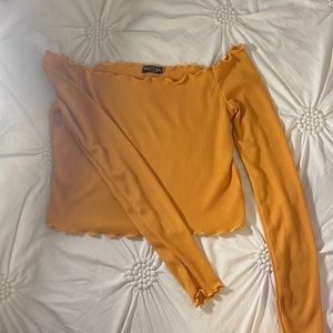 Off the shoulder long sleeve mustard yellow top